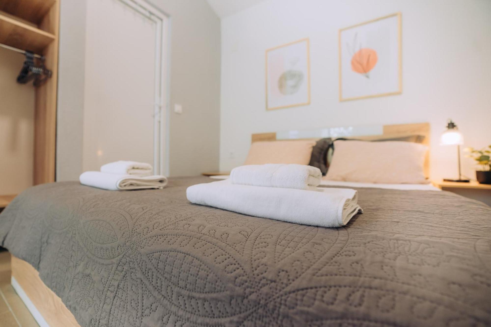 Damjan Apartments โอครีด ภายนอก รูปภาพ